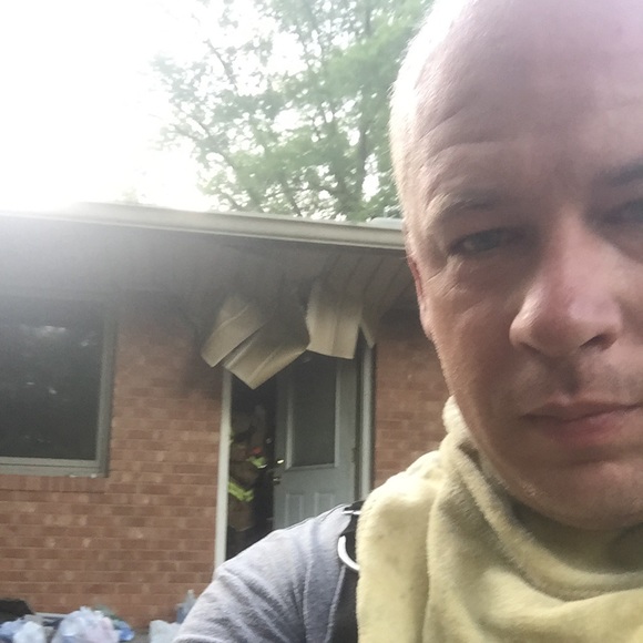 Meet your Posher, Bobby - Picture 1 of 1